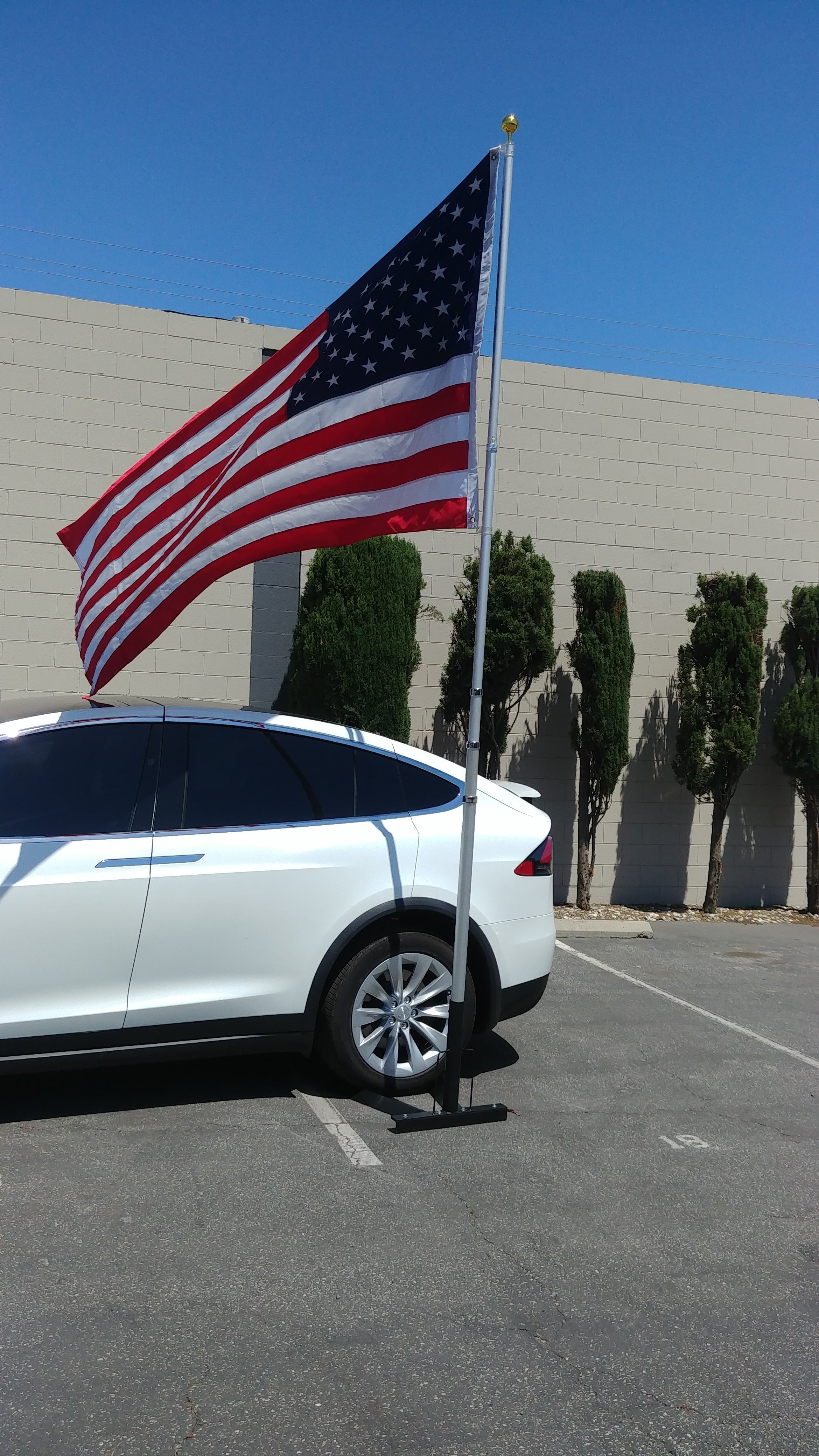 Flag Pole Holders (Wheel Chock) - Raymond's Workshop